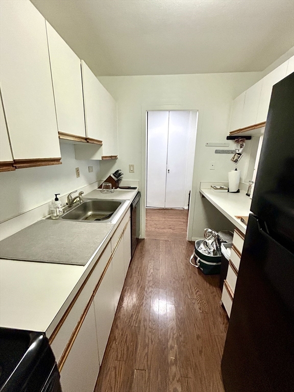 6 Whittier Pl, West End