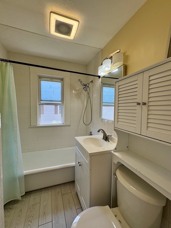 238 Washington, Winchester