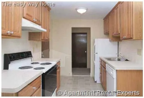 898 Massachusetts Ave, Arlington Heights