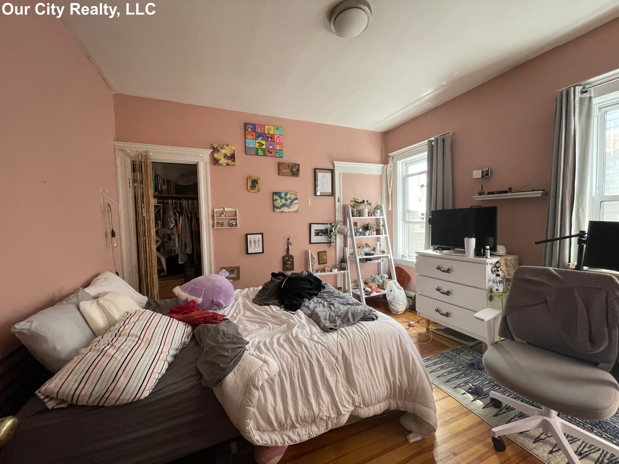 4 Aberdeen Rd, Powder House Square