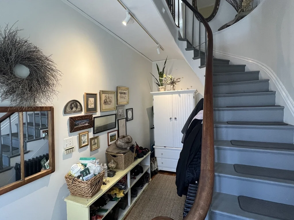 15 Orchard St, Newton