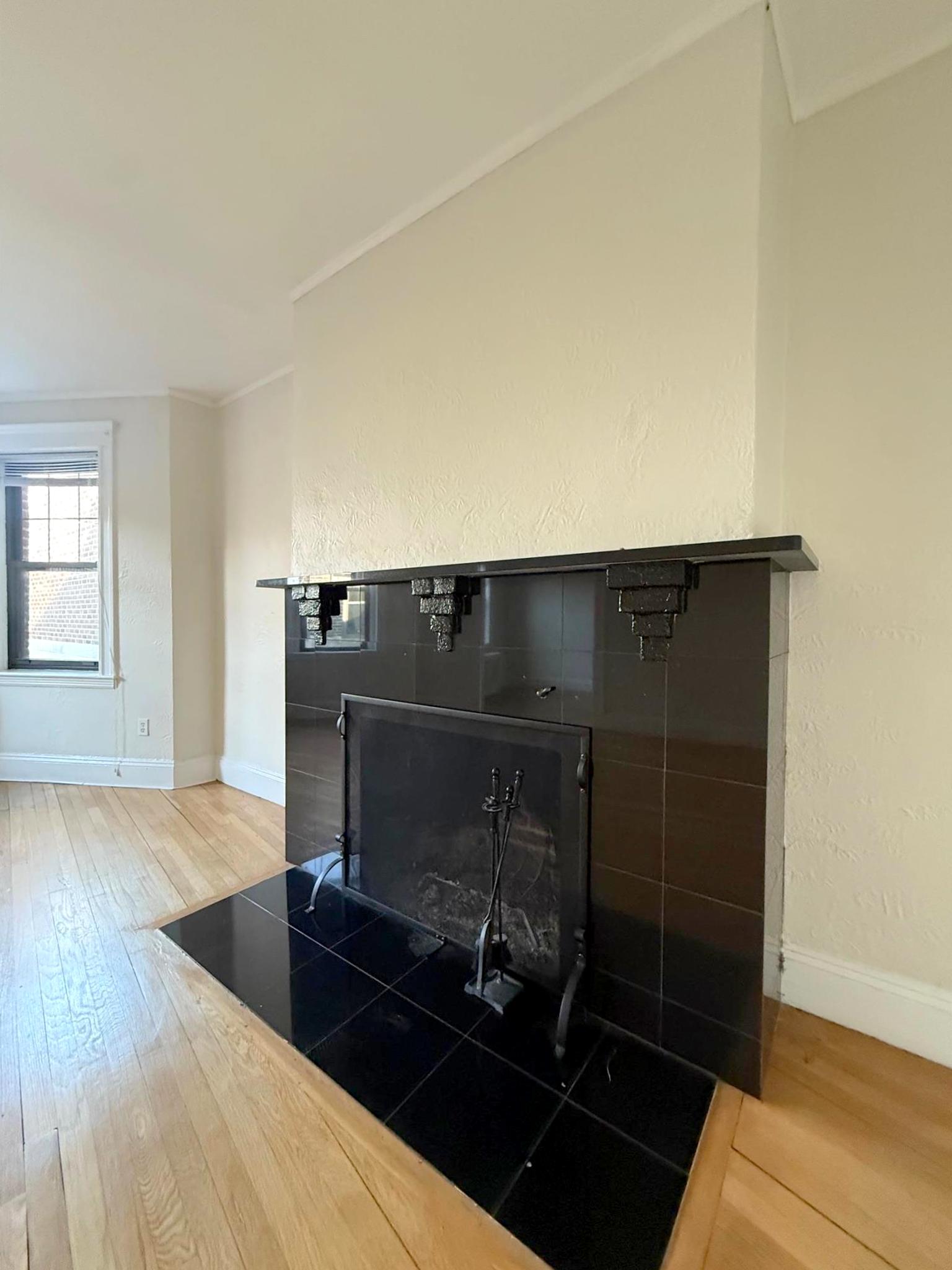 1558 Massachusetts Ave, Neighborhood Nine