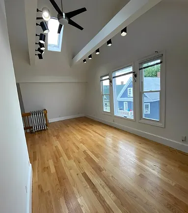 6 Bowdoin Park, Dorchester