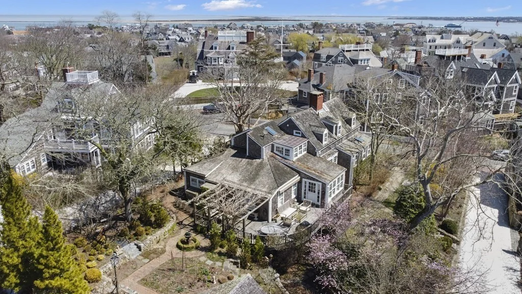 86 Centre St, Nantucket