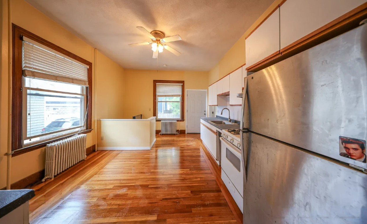 23 Grand View Ave, Prospect Hill