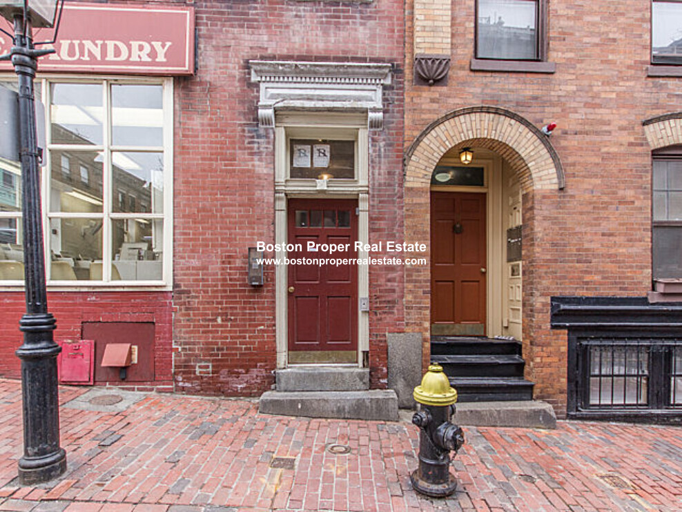 60 Phillips St, Beacon Hill