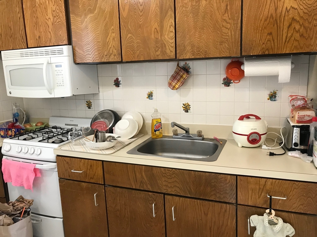 44 Washington St, Brookline Village