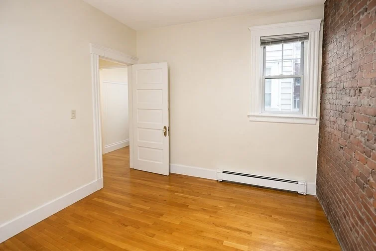 2 Arnold Cir, Mid Cambridge