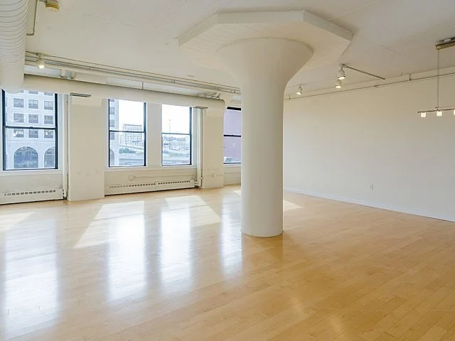 210 South St, Leather District