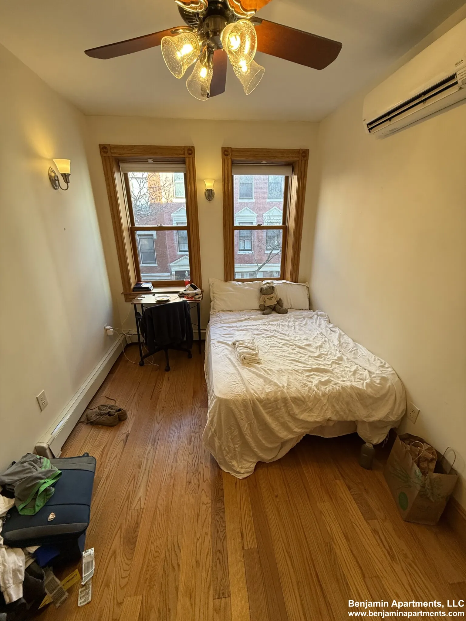 60 Phillips St, Beacon Hill