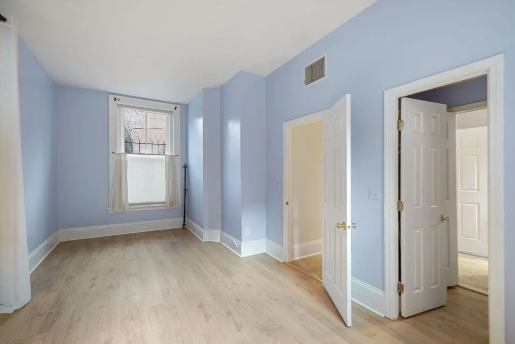 66 Waltham St, South End