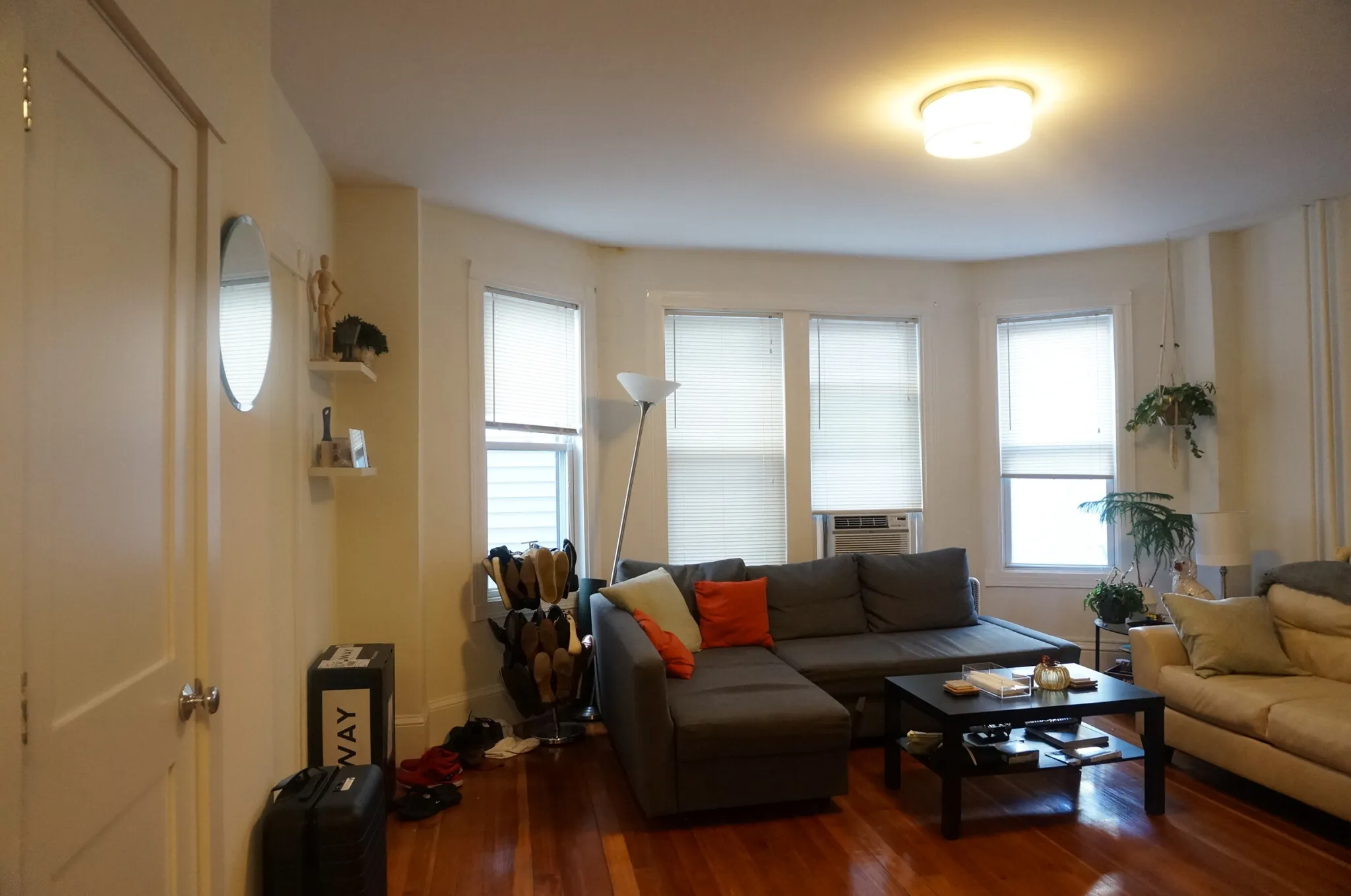 83 Harvard St, Central Village