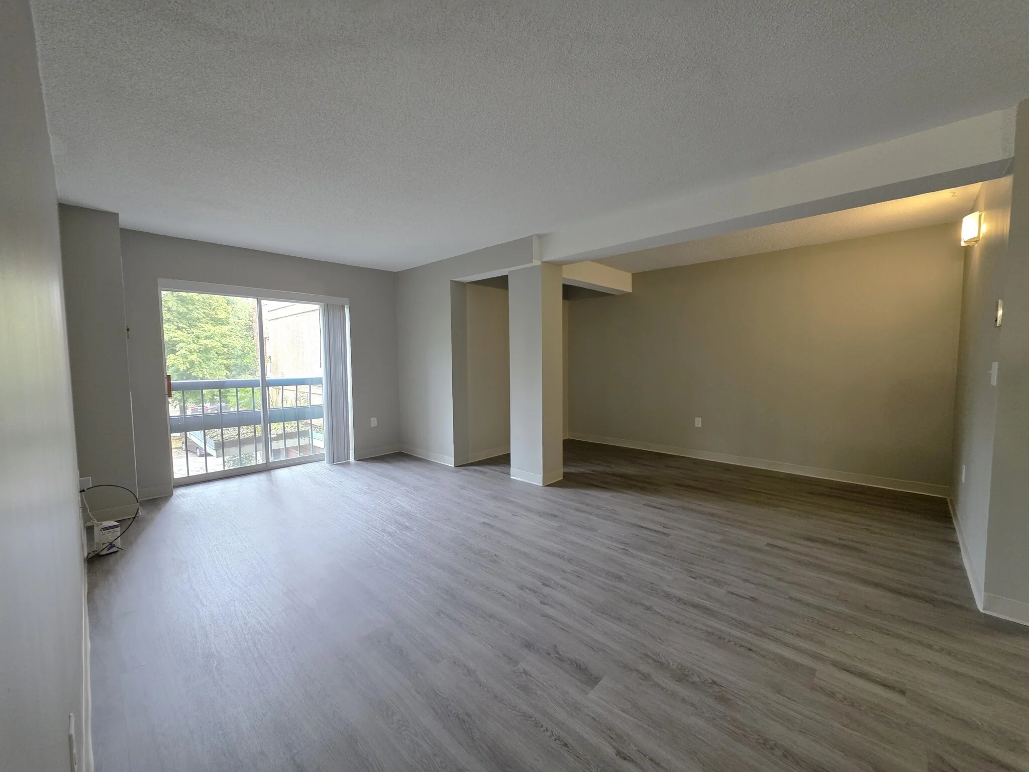 15 South Point Dr, Dorchester