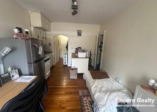 70 Strathmore Rd, Brighton