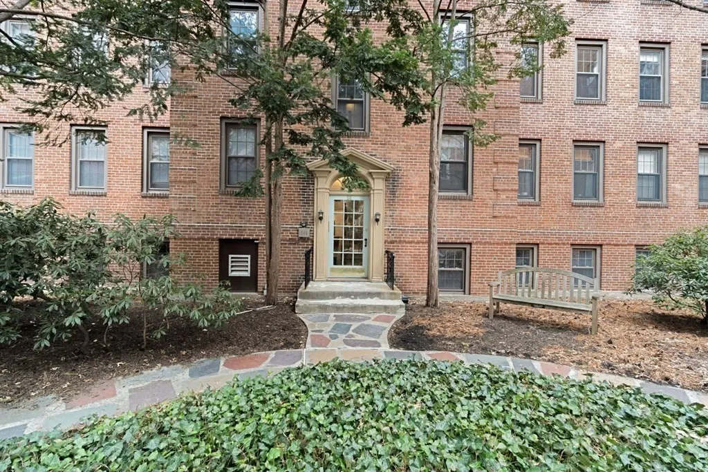 14 Ware St, Harvard Square