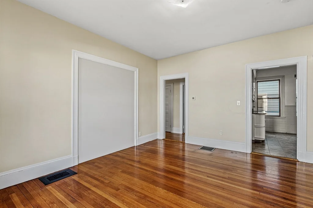 9 Marshall St, Medford