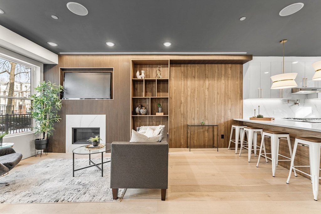 1 Cedar St, North Cambridge