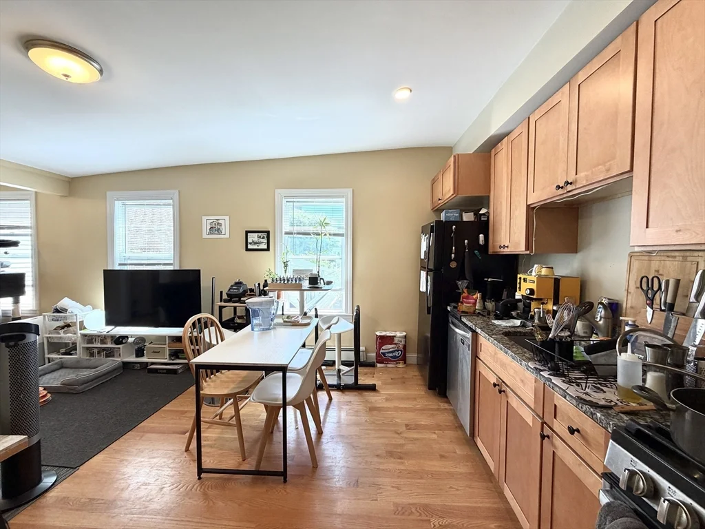 303 Hurley St, East Cambridge