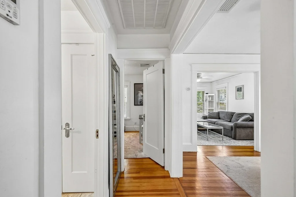 117 S Atlantic Ave, Warwick