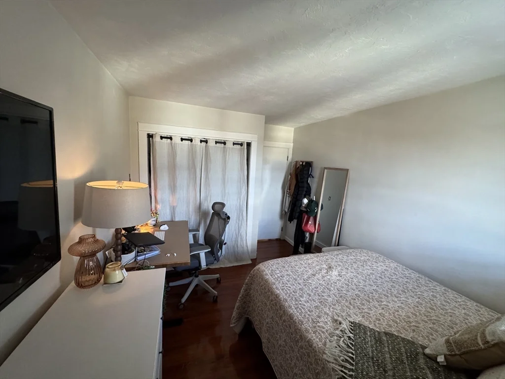 21 Middlesex Ave, Worcester