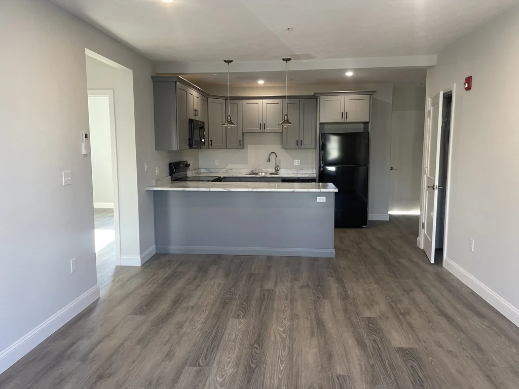 16 Wendell St, Lawrence