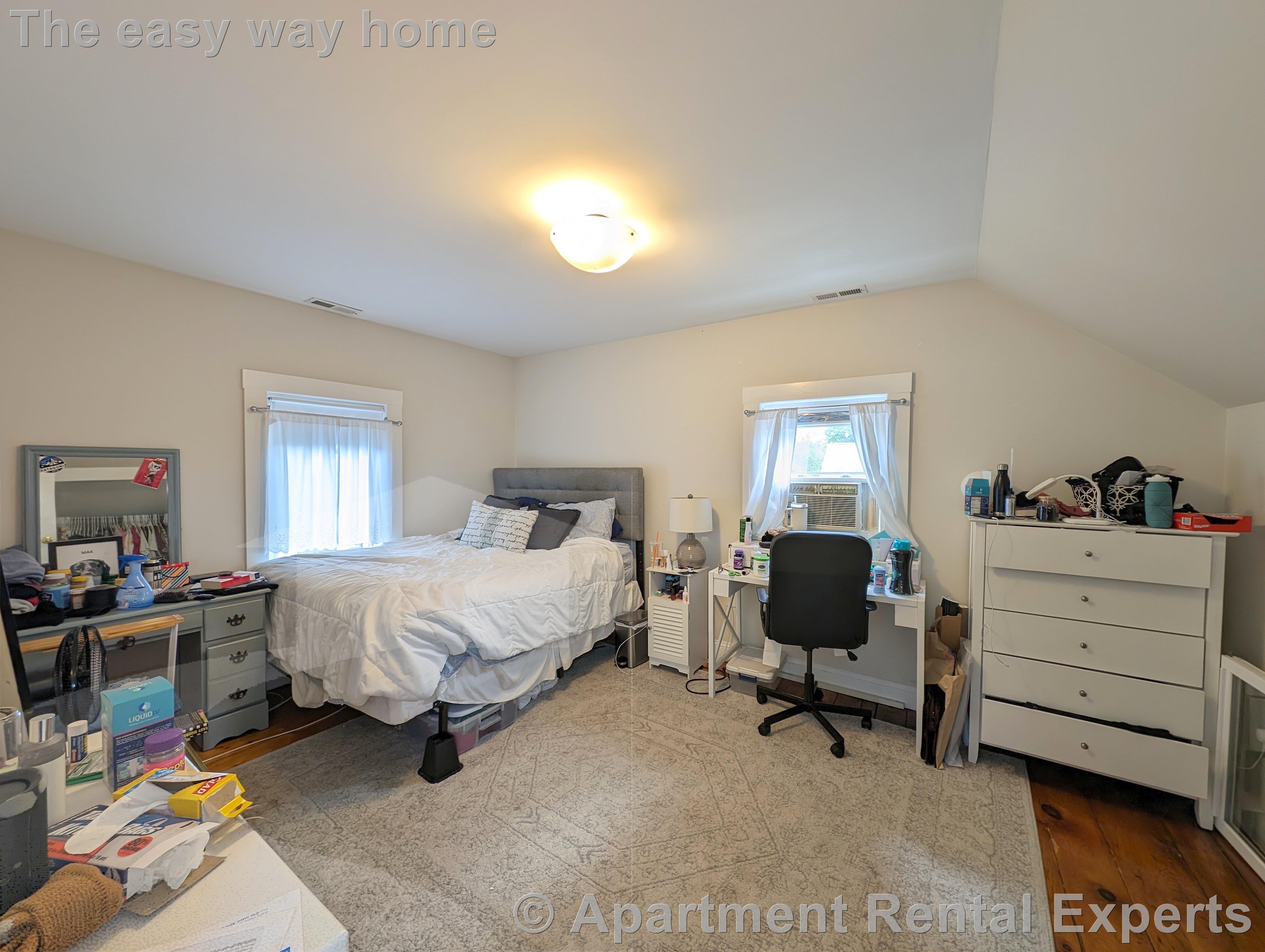 65 Medford St, Magoun Square