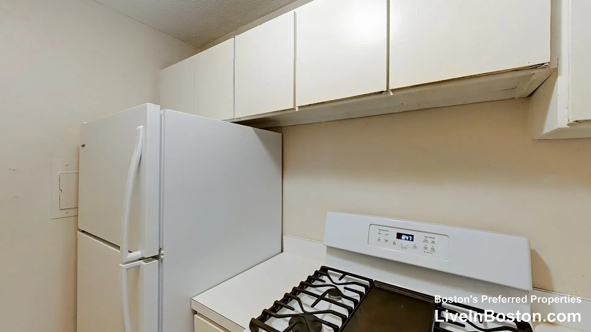 77 Pond Ave, Brookline Village