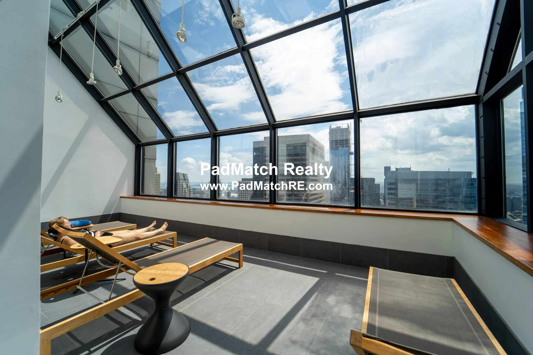 1 Devonshire Pl, Downtown