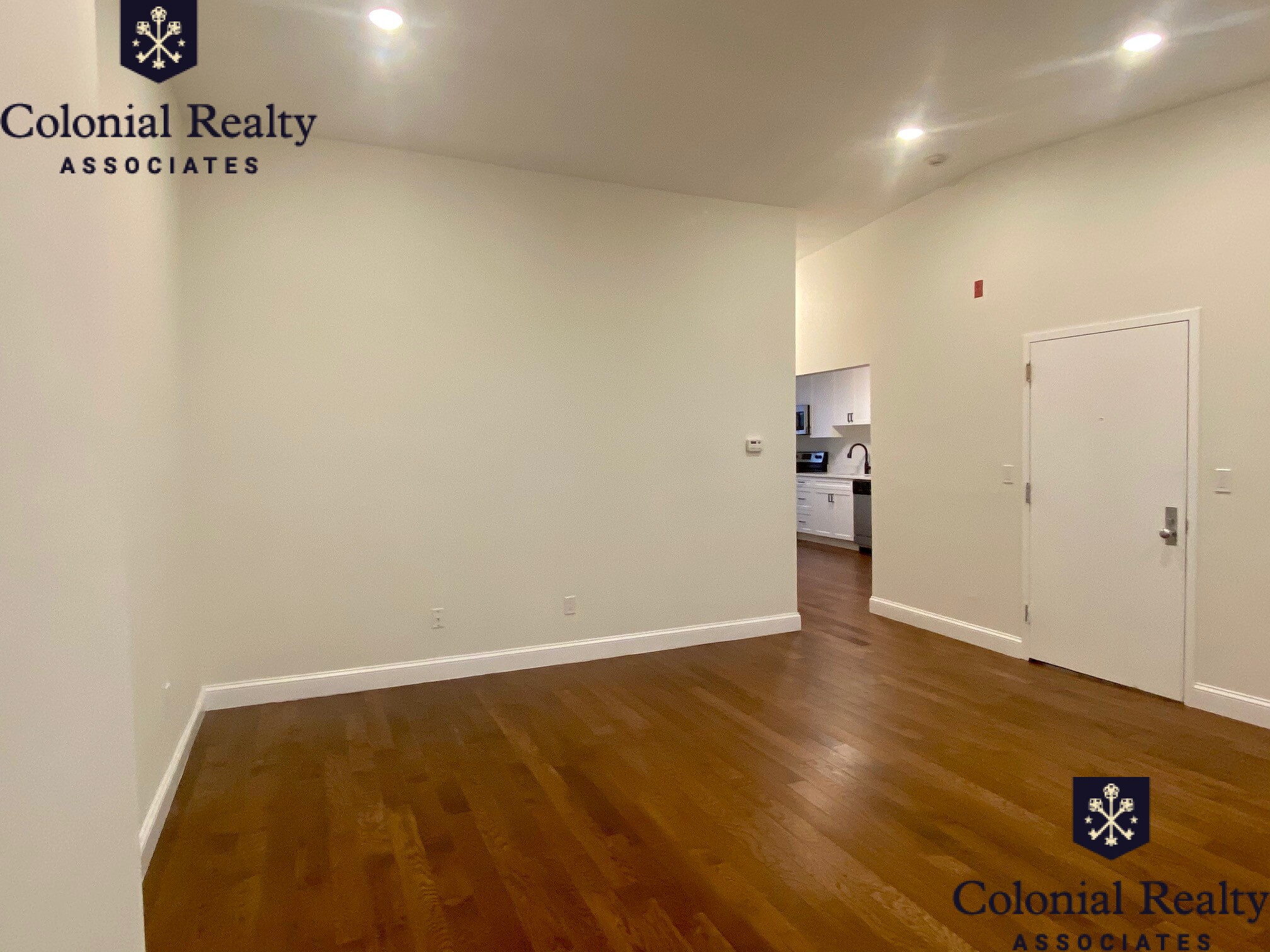 523 Massachusetts Ave, South End