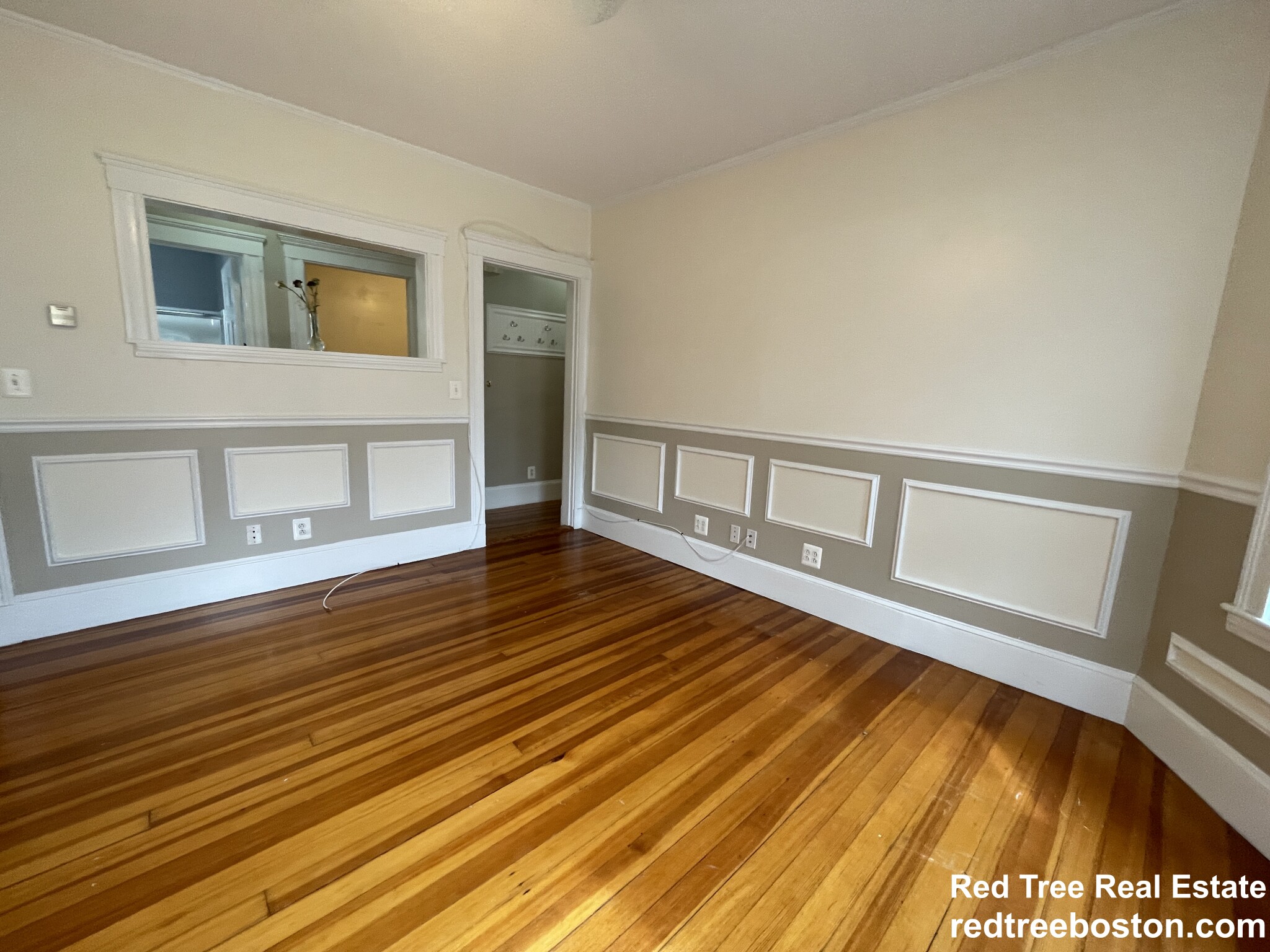 18 Bigelow St, Oak Square