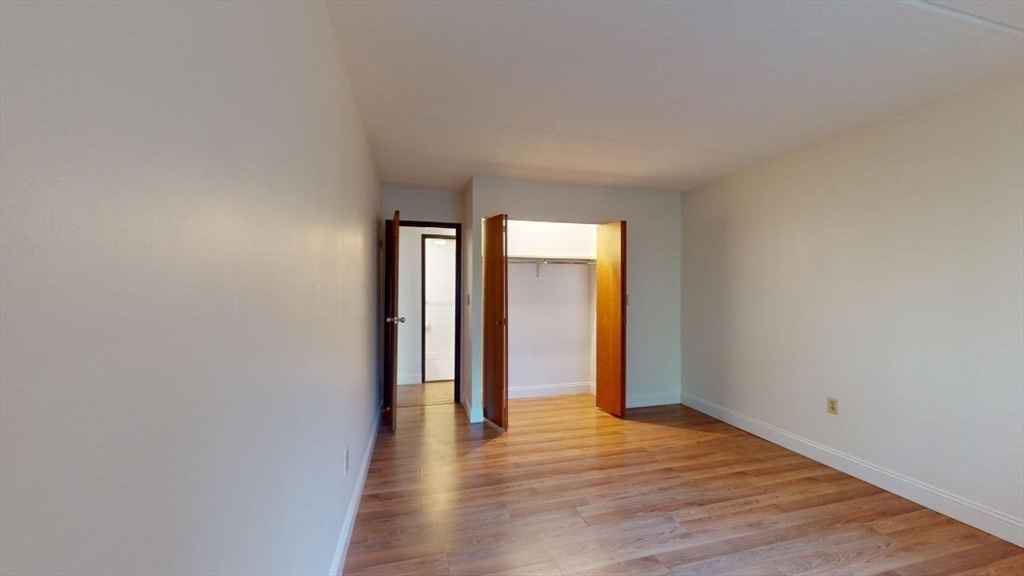 390 Broadway, Winter Hill