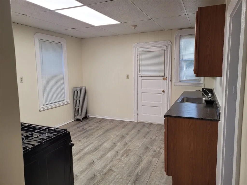 72 Sumner St, Revere