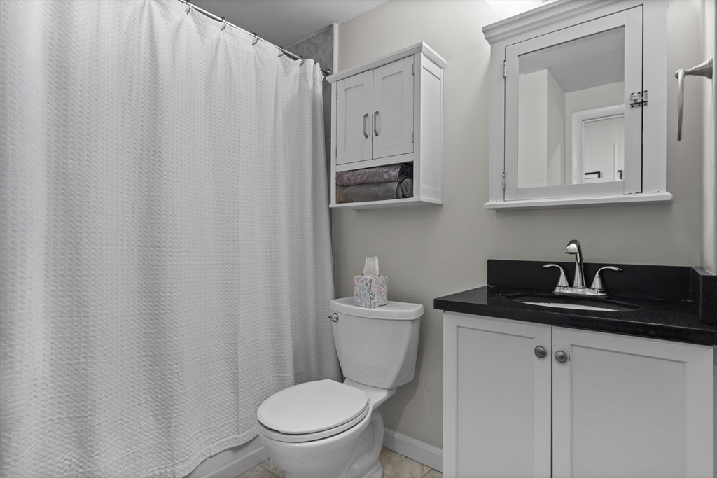 7 Burrill Pl, South Boston