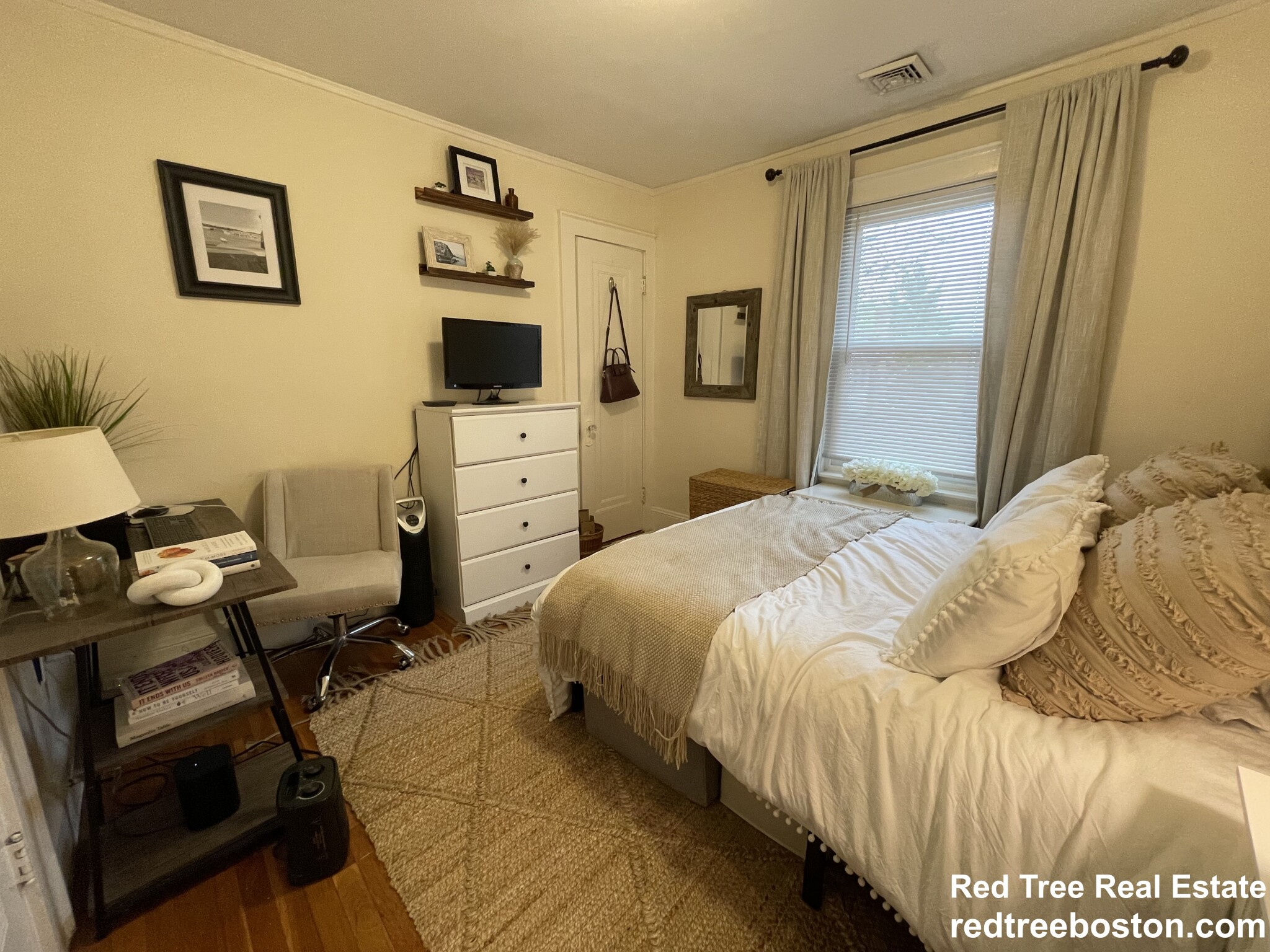 30 Harris St, Coolidge Corner