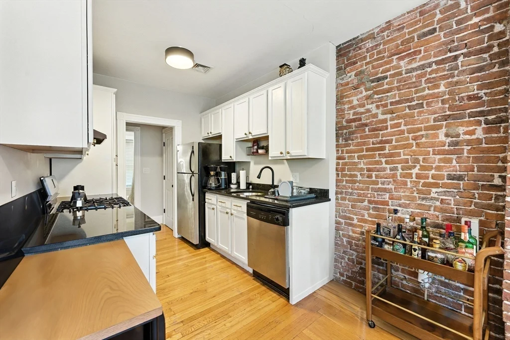 19 Medford St, Chelsea