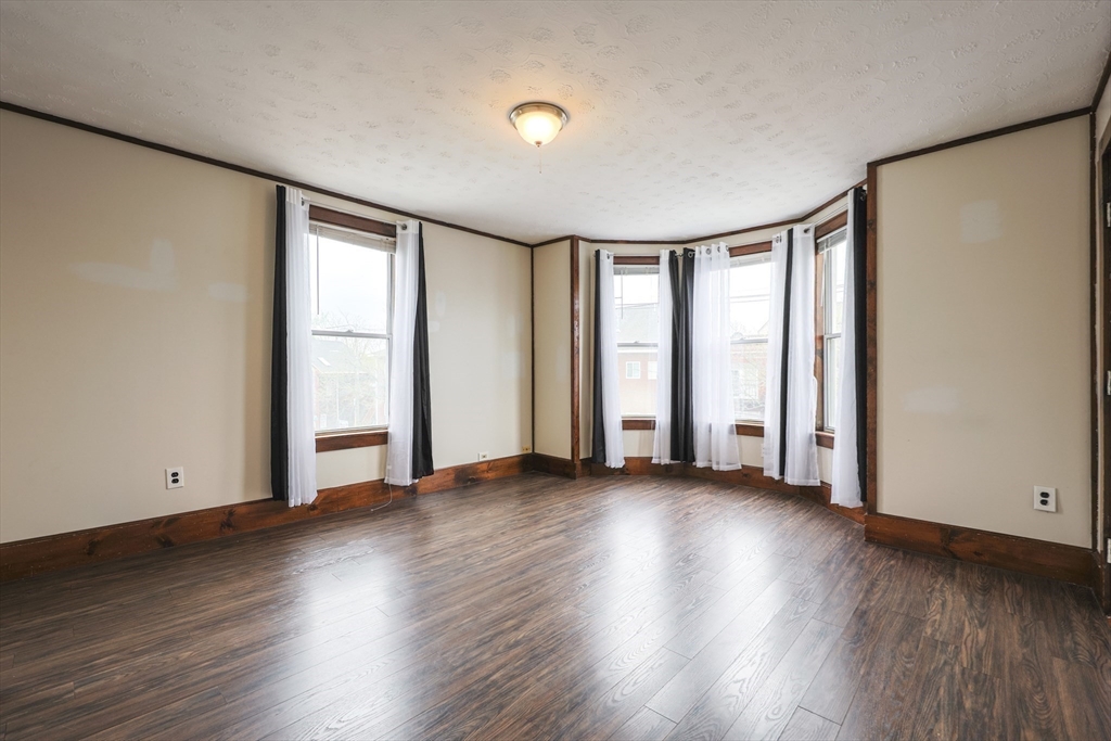 147 Washington, Peabody