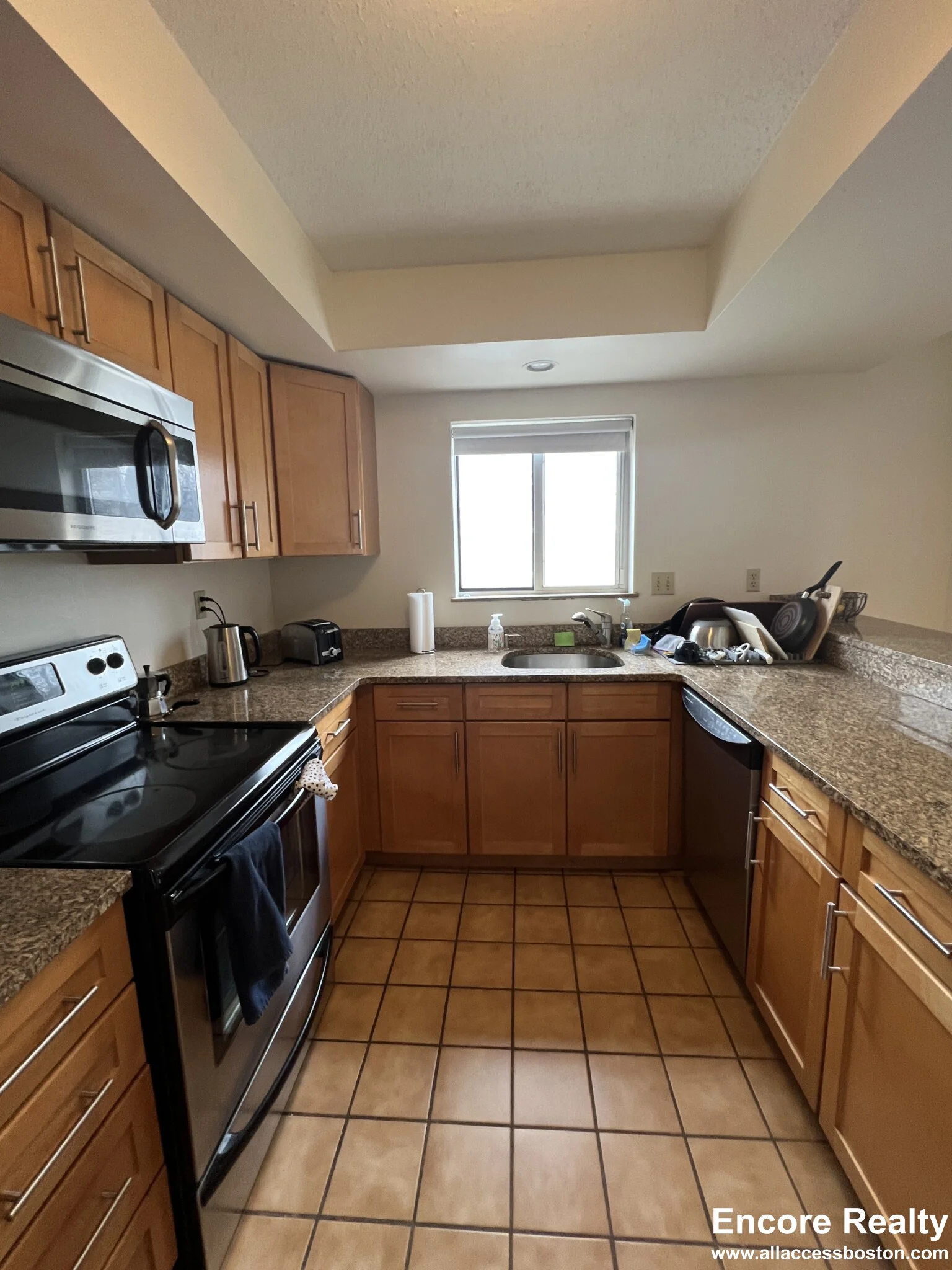 345 Franklin St, Riverside