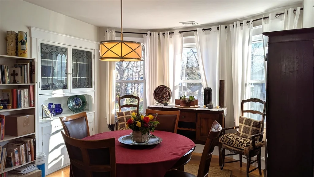 346 Lexington St, Auburndale