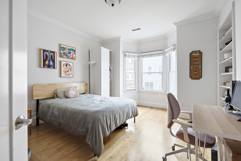 62 Gates St, South Boston