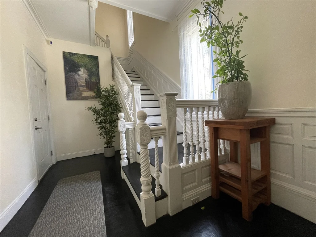 11 Bowdoin Ave, Dorchester