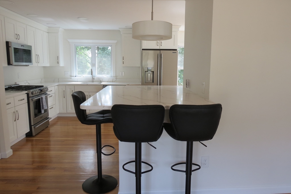 123 Low St, Newburyport