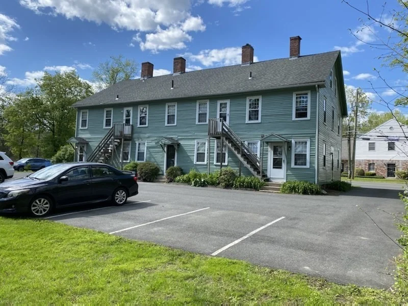 797 Main St, Amherst