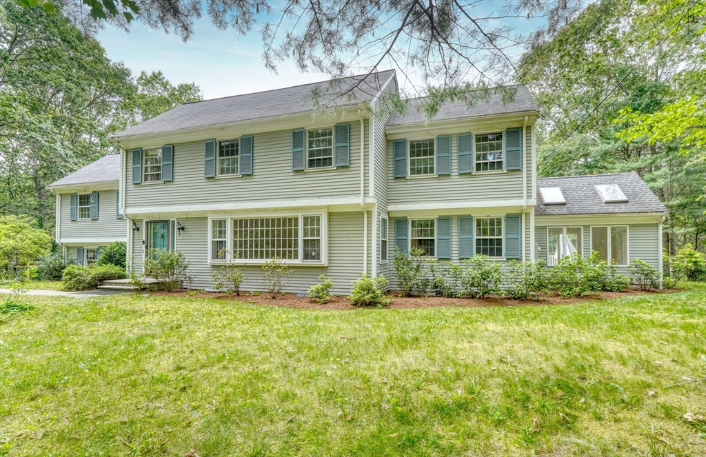 15 Goose Pond Rd, Lincoln