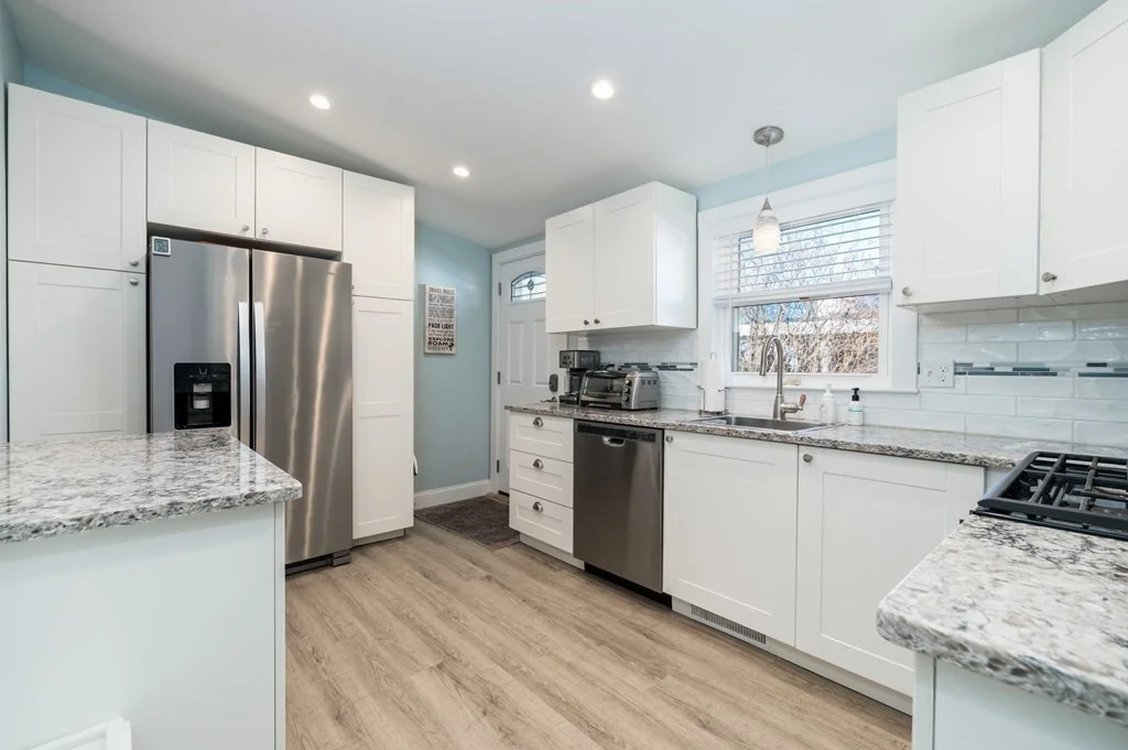 6 Cabo Dr, East Gloucester