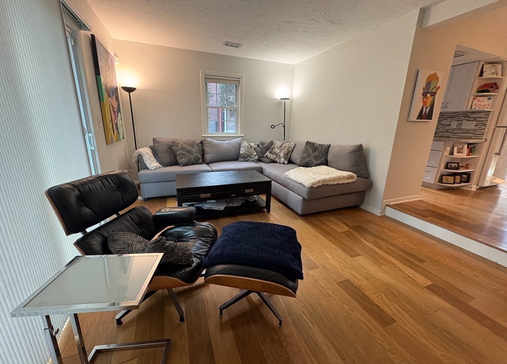 72 Ethyl Way, Stoughton