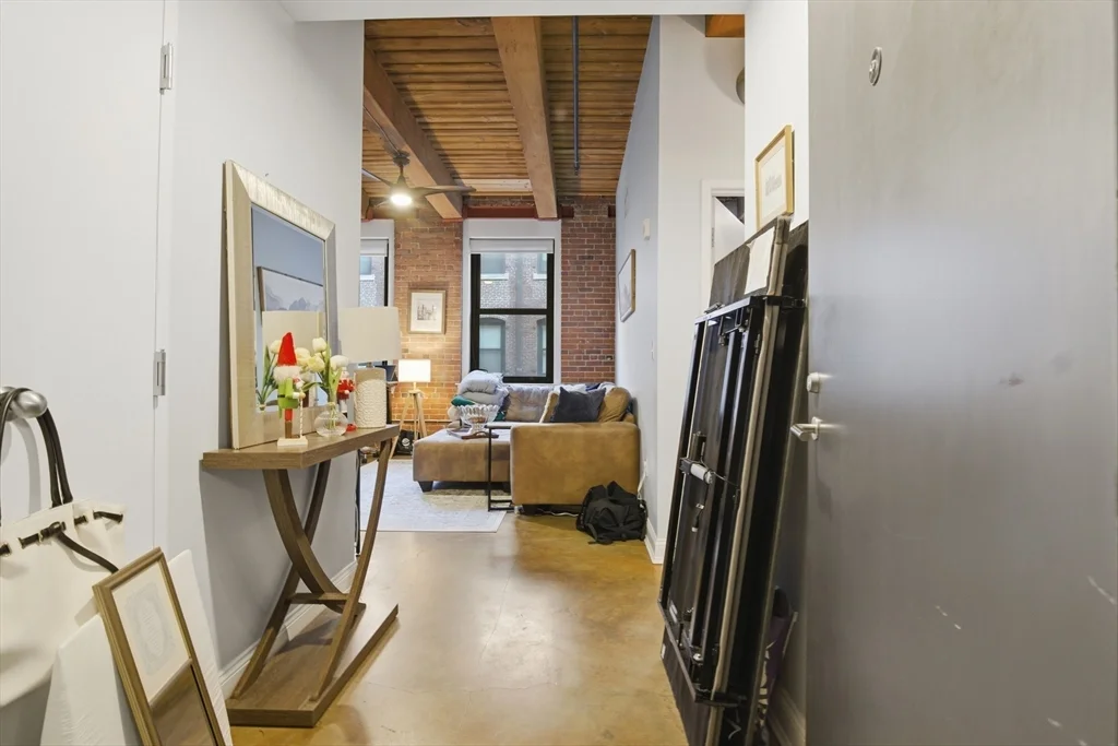 9 West Broadway, South Boston