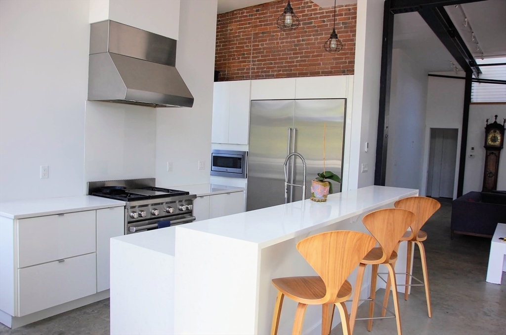 365 N Main, North Cohasset