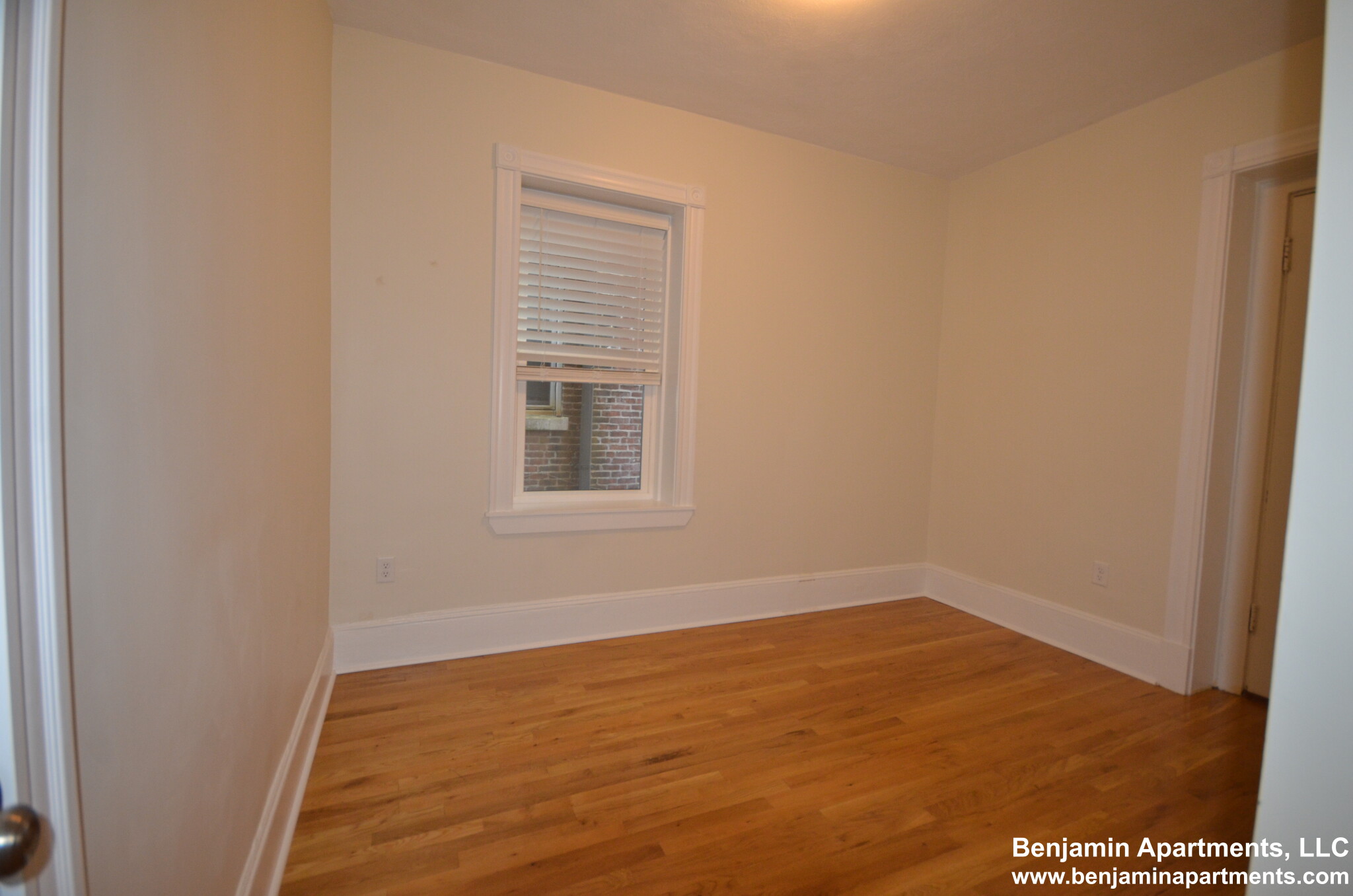 1595 Beacon St, Brookline