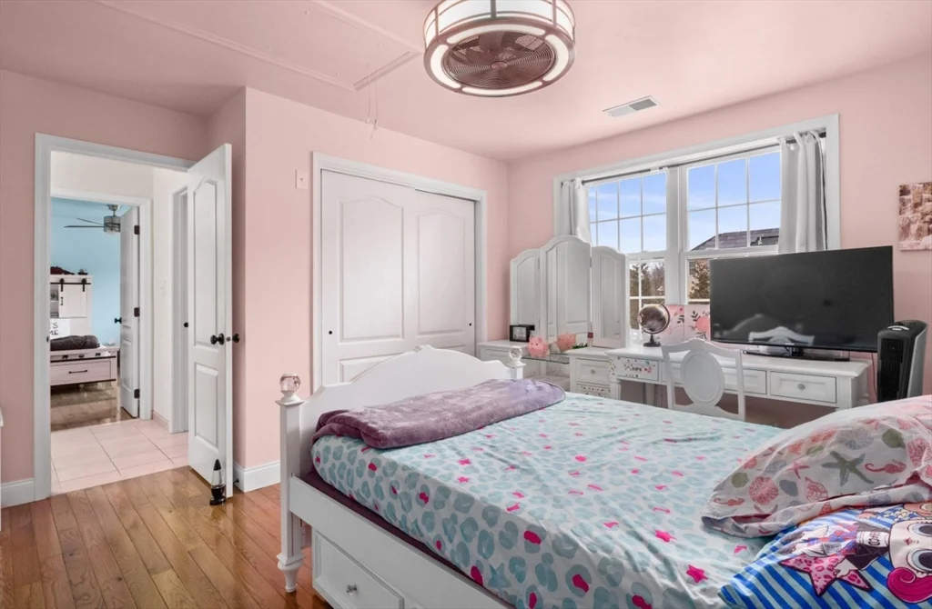 77 Hound Pack Cir, Walpole