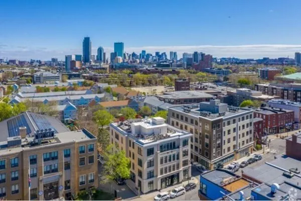 1467 Tremont St, Mission Hill